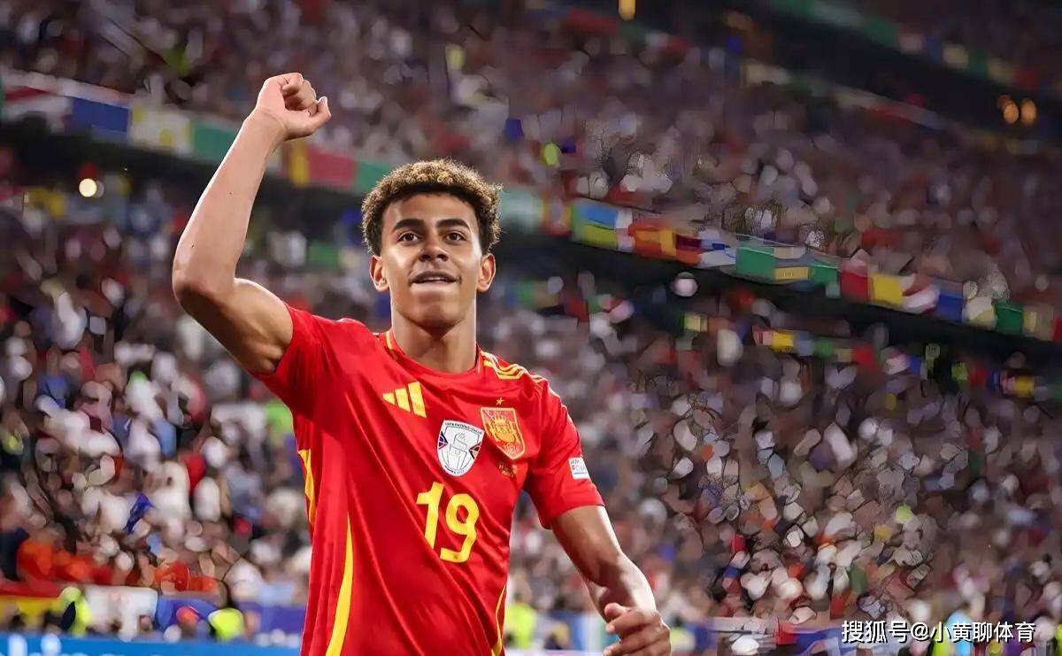 波兰11月世预赛大名单：莱万领衔，泽林斯基、皮扬特克在列（波兰公布11月世预赛名单：莱万压阵，泽林斯基、皮扬特克入选）