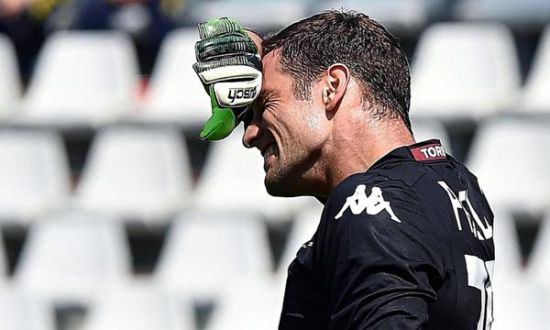 王博谈新援：桑普森&塔克和队友化学反应不错，还有融入空间（王博评新援：桑普森、塔克与队友默契不错 仍有磨合空间）