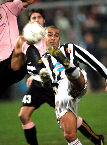 马斯切拉诺：让苏牙替补不是容易的决定，我们周中就沟通过（马斯切拉诺：安排苏亚雷斯替补并不轻松，我们已在周中提前沟通）