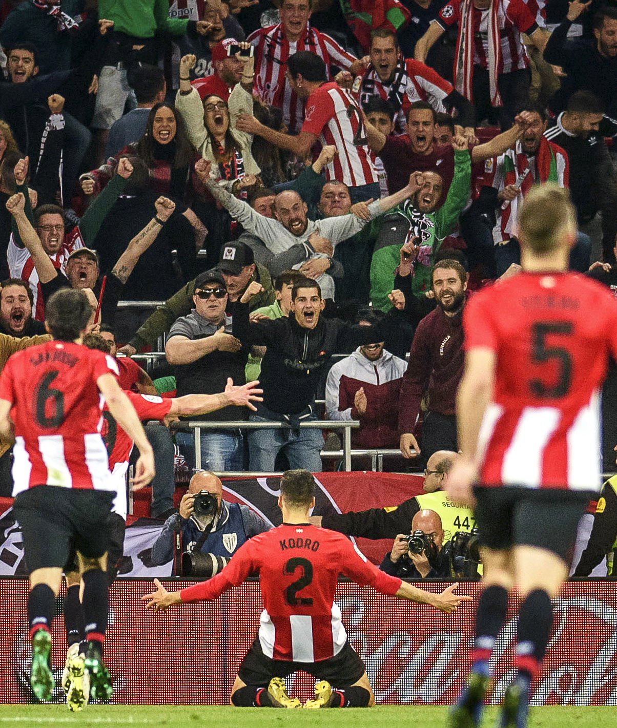 意媒：国米想引进一名年轻中卫，目前共有3个目标（意媒称国米追逐年轻中卫，目标锁定三人）