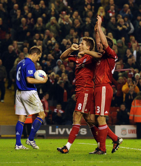 法兰克福在德甲稳居上游（法兰克福稳居德甲前列）