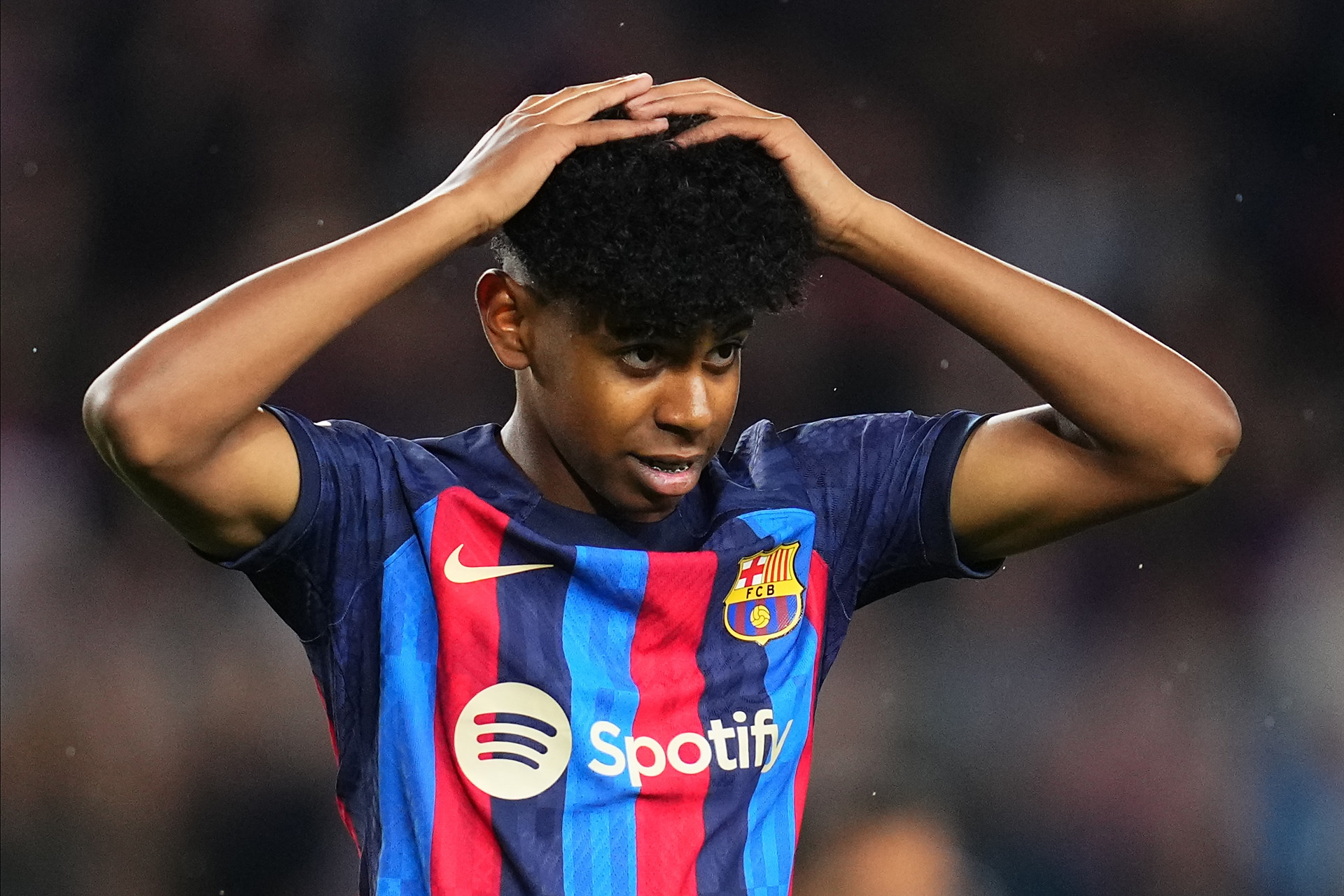 收官战主场对阵海港，英博向球迷发布文明观赛倡议书（赛季收官主场迎战海港，英博致球迷文明观赛倡议）