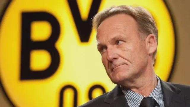 雷迪克盛赞艾顿防守端表现：他能做很多事情，甚至能换防马克西（雷迪克称艾顿防守全面：能胜任多项任务，甚至可换防马克西）